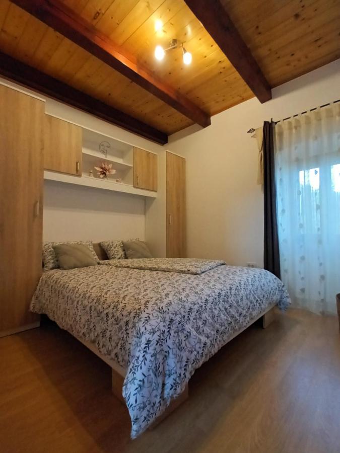 Guesthouse Marija Potpićan Exterior foto