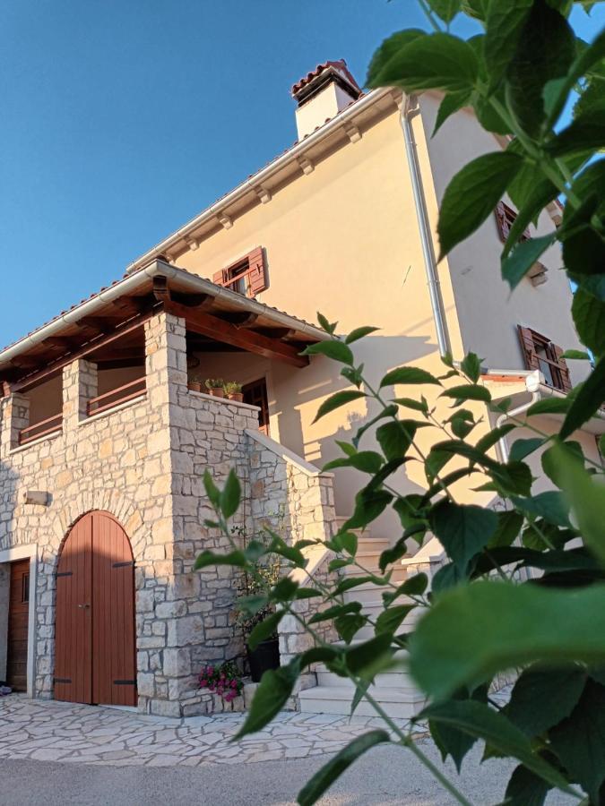 Guesthouse Marija Potpićan Exterior foto